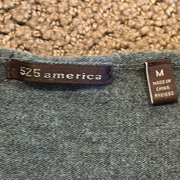 525 America Women’s Grey Give Button 3/4 Sleeve Top - Picture 5 of 6